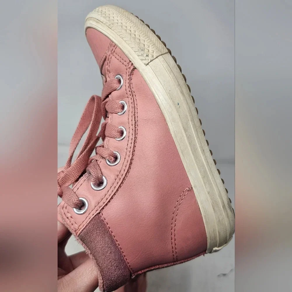 Converse All Star Chuck Taylor Hi Tops Pink Leathe Juniors Size 13